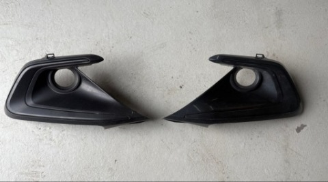 РЕШІТКА БАМПЕРА TOYOTA COROLLA E21 РЕСТАЙЛ УНІВЕРСАЛ L I P 52127-02590 52128-02540 