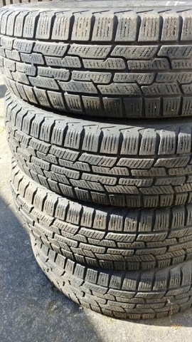 NEUMÁTICOS DE INVIERNO 4 PIEZAS 155/80R13 FIRESTONE WINTERHAWK  