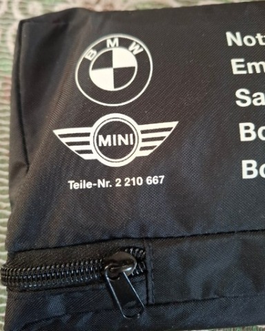 МИНИ BMW EMERGENCY BAG АПТЕЧКА KAMIZELKI ТРЕУГОЛЬНИК ПРЕДУПРЕЖДАЮЩИЙ 2 210 667 