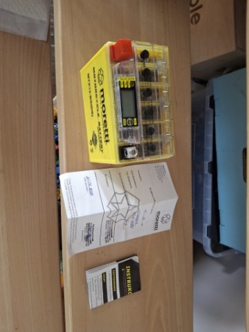 АКУМУЛЯТОР MORETTI MTX12-BS YTX12 12AH 130A МОНІТОР LCD 