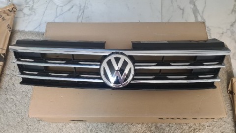 VW TIGUAN II GRILL, РЕШІТКА РАДІАТОРА ZE ЗНАЧКОМ ПІД РАДАР 5NA853651G ZLL ДУЖЕ ХОРОШИЙ СТАН СТАН 