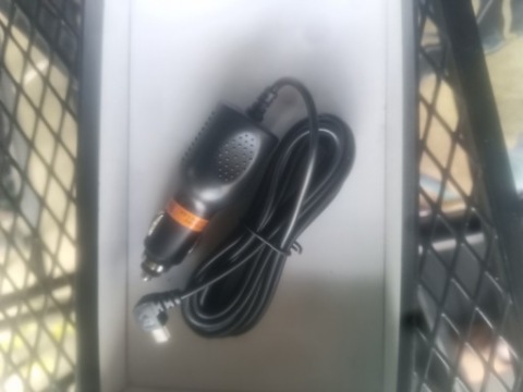 ЗАРЯДНОЕ DO КАМЕРЫ АВТО 12/24V MINIUSB. 