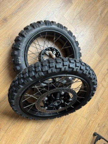 КОЛЕСА ДИСКИ Z ШИНАМИ ДАТЧИКАМИ ТИСКУ TARCZAMI BMW 1300 GS 