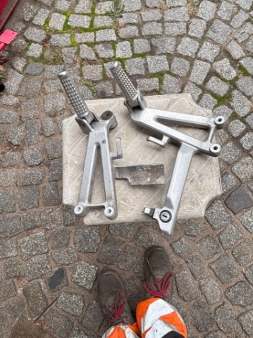 Sety tył, pasażera, podnóżki Honda CB 600 F3 PC31