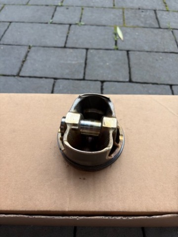 ПОРШЕНЬ BMW M2 F87 M3 F80 M4 F82 F83 3.0 S55 S55B30A 7846333 