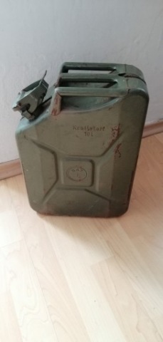 НІМЕЦЬКИЙ ZABYTKOWY КАНІСТРА NA ПАЛИВО ФІРМИ BAT TGL 10L 