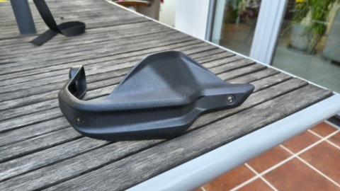 ЗАЩИТА ДЛЯ РУК ЗАЩИТА DLONI ПРАВАЯ BMW K20 K21 K22 K33 K49 K50 K51 8523431 