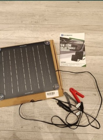 ЗАРЯДНИЙ ПРИСТРІЙ SOLARNA ECO-WORTHY 5W/10W DO AKUMULATOROW 12 V 