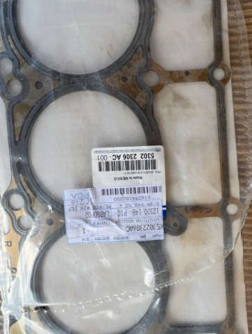 УЩІЛЬНЮВАЧ ГОЛОВКИ ПРАВА 5.7 HEMI CHRYSLER 300 09-23 DODGE CHALLENGER 09-23 
