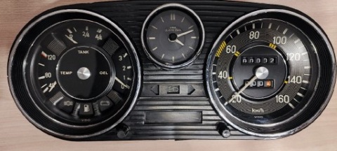 ПРИБОРНА ПАНЕЛЬ W115 W114 