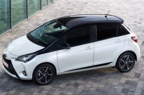 ДВЕРІ ПРАВА ЛІВА СТОРОНА TOYOTA YARIS 3 070 БІЛА PERLA ІДЕАЛ ПЕРЕДНЯ 