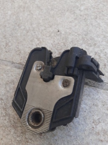 ЗАМОК КАПОТУ BMW E32 735 