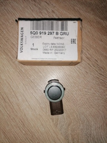 SENSOR PARKING PARKTRONIC OE 5Q0919297 B NEW CONDITION ORIGINAL  