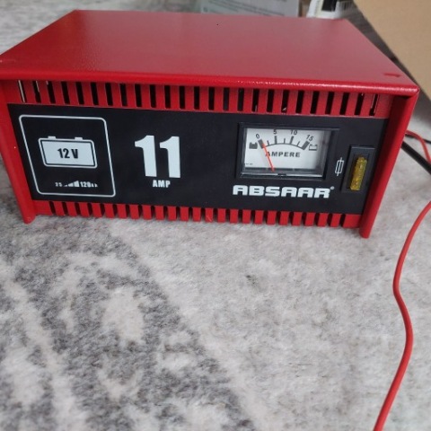 ЗАРЯДНИЙ ПРИСТРІЙ ABSAAR 77906, СТАН IDEALNY. 
