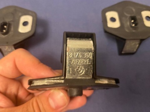 ФІКСАТОР ЗАМОК ДВЕРІ BMW E39 8176350 