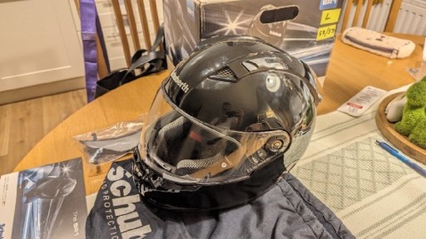 ШОЛОМ SCHUBERTH SR1 58/59 L НОВИЙ ЧОРНИЙ BŁYSZCZĄCY