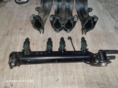 НАКЛАДКА ПАЛИВНА VW AUDI 1.6 КОЛЕКТОР ВПУСКНИЙ 06A133317A 