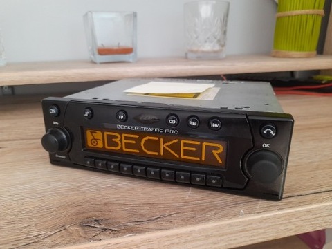 Radio Mercedes Becker Traffic Pro be4720 w124 w201