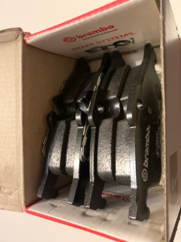 КОЛОДКИ ГАЛЬМІВНЕ BREMBO P06032 ЗАД НОВЕ 