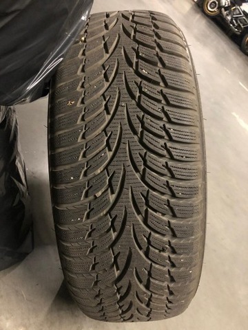 Komplet opon zimowych Nokian WR D3 215/60R16 95 H