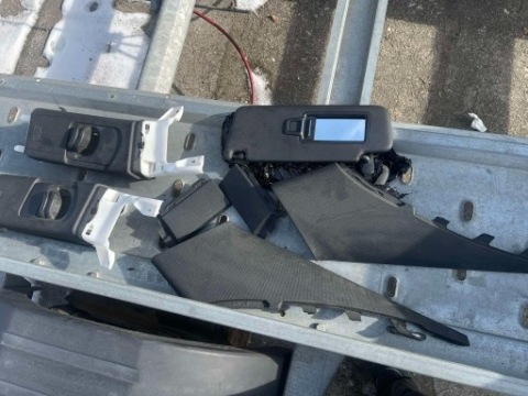 ДАШОК КОЗИРЬОК ЛІВИЙ ПРАВИЙ AUDI A4 A5 8W 8W0857552 