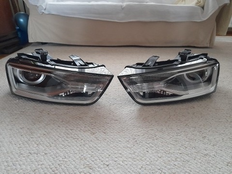 AUDI Q3 FAROS KOMPLETNE.8U0 941 044C  8U0 941 043C  