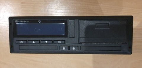 ТАХОГРАФ ЦИФРОВИЙ MERCEDES A0024468333 VDO DTCO 4.0 GPS 24V 