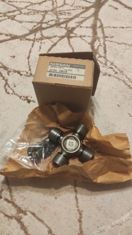 CROSS-PIECE SHAFT NISSAN NAVARA 37125-EB51A  