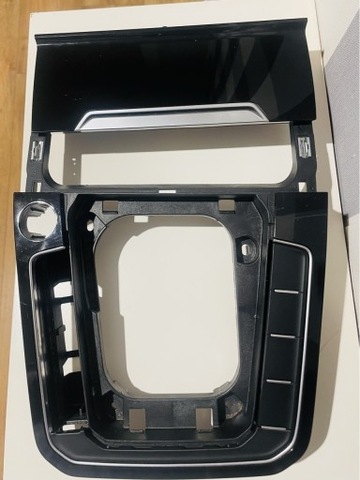 VW PASSAT B8 FRAME TUNNELS ASHTRAY PIANO BLACK  