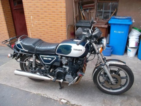 YAMAHA XS750 1T5 SILNIK, ПОЛКИ КОЛЕСО ДИСКОМ РАМА УЩІЛЬНЮВАЧ СТАРТЕР 