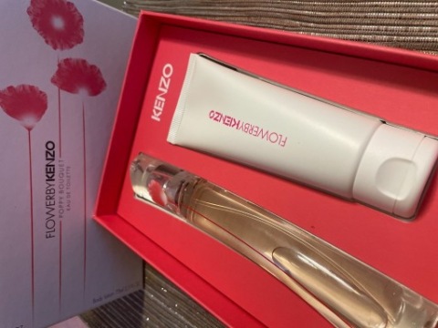 Flower KENZO Poppy EDT 30ml + Eau de Parfum en Lait Balsam 75ml ZESTAW 