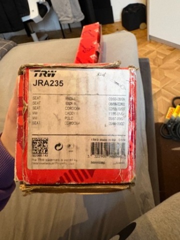 TRW JRA235 ПОПЕРЕЧКА РУЛЬОВА ПОПЕРЕЧНИЙ 