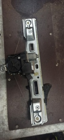 ПІДЙОМНИК СКЛО ZAFIRA C ПРАВИЙ ЗАД 13260142 