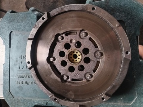 КОЛЕСО МАХОВИК SCHAEFFLER LUK 415 0273 10 ROCZNE 
