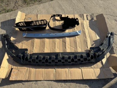 СПОЙЛЕР НАКЛАДКА БАМПЕРА ПЕРІД AUDI A3 SLINE S3 8V5807110 
