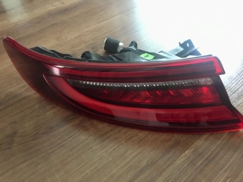 KIA PROCEED UNIVERSAL 18- FARO IZQUIERDA PARTE TRASERA DIODO LUMINOSO LED 0L20L R01  