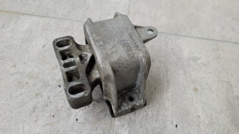 ПОДУШКА ДВИГУНА VW GOLF IV 1.9TDI 1J0199555 