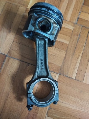 PISTON FROM CONNECTING ROD MAZDA 3 5 6 GH  R2AA R2  