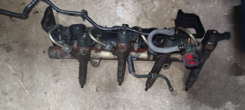 ФОРСУНКИ RENAULT SCENIC 2 1.9 DCI 2002R. 