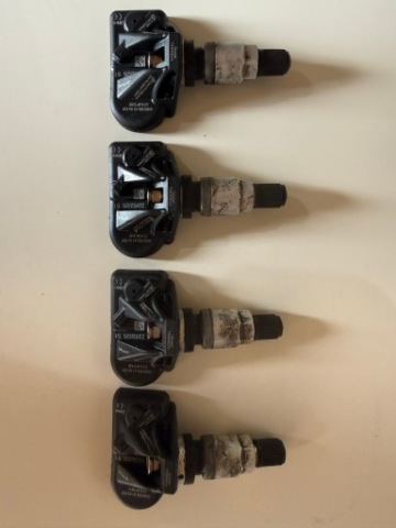 ДАТЧИК ТИСКУ W ШИНАХ TPMS A0009054104 433 MHZ MERCEDES-BENZ CLA GLS 