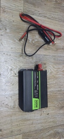 ПЕРЕТВОРЮВАЧ GREEN CELL 300W 