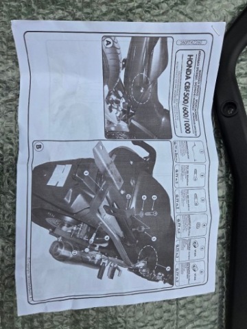GIVI RACK CASE CENTRAL DO HONDA CBF500 [04-12] CBF600 [04-12] CBF1000 