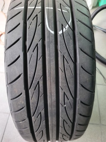 ШИНИ YOKOHAMA ADVAN FLEVA V701 225/50 R17 98 W KPL. 4 SZT. 