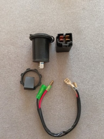 ГНІЗДО USB ПРИКУРЮВАЧ DO АВТО 5V 