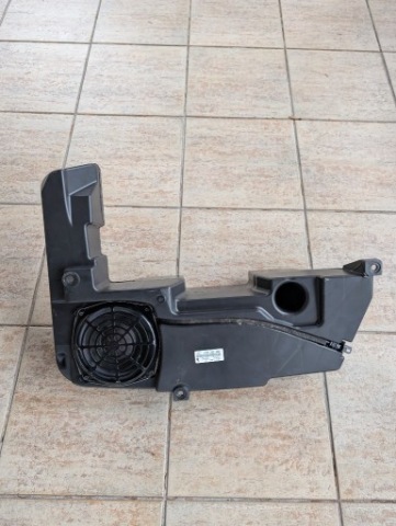 8T8035382 САБВУФЕР AUDI 