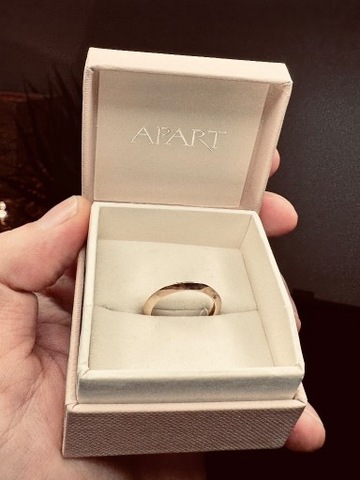 Pierścionek złoty, rozmiar 16 