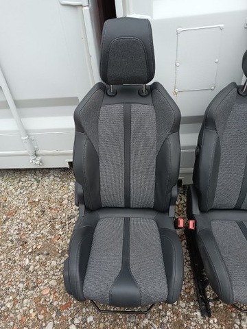Fotel pasażera Peugeot 5008 II prawy przód airbag  