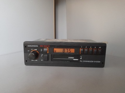 RADIO GRUNDIG WKC1800VD MERCEDES W201 W124 W126  