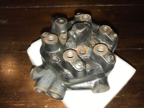 AUDI 200 2,2 TURBO C2 C3 BOSCH DISTRIBUIDOR COMBUSTIBLES  