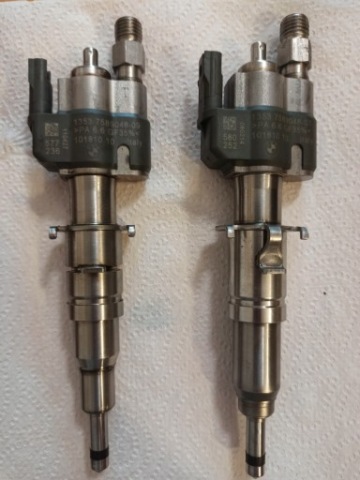 2 X ФОРСУНКА BMW 7589048 N53 ПОШКОДЖЕНИЙ 